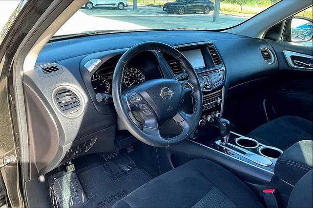 Photo of 2015 Midnight Jade Nissan Pathfinder