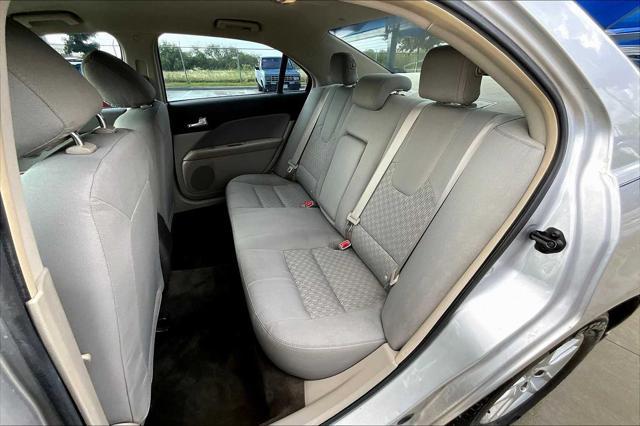 Photo of 2012 Ingot Silver Metallic Ford Fusion