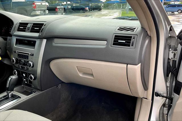 Photo of 2012 Ingot Silver Metallic Ford Fusion