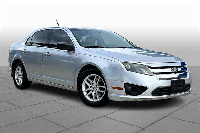 Photo of 2012 Ingot Silver Metallic Ford Fusion