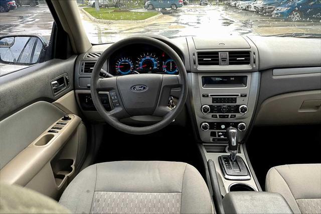 Photo of 2012 Ingot Silver Metallic Ford Fusion