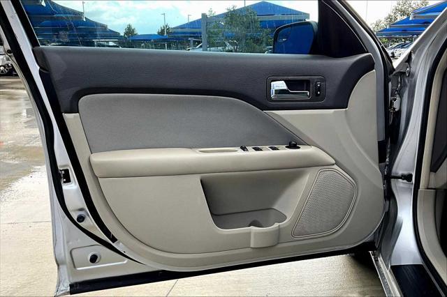 Photo of 2012 Ingot Silver Metallic Ford Fusion