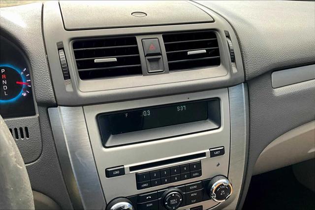 Photo of 2012 Ingot Silver Metallic Ford Fusion