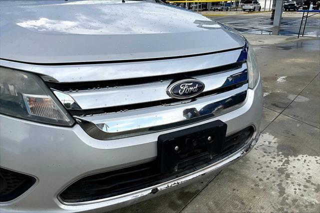 Photo of 2012 Ingot Silver Metallic Ford Fusion