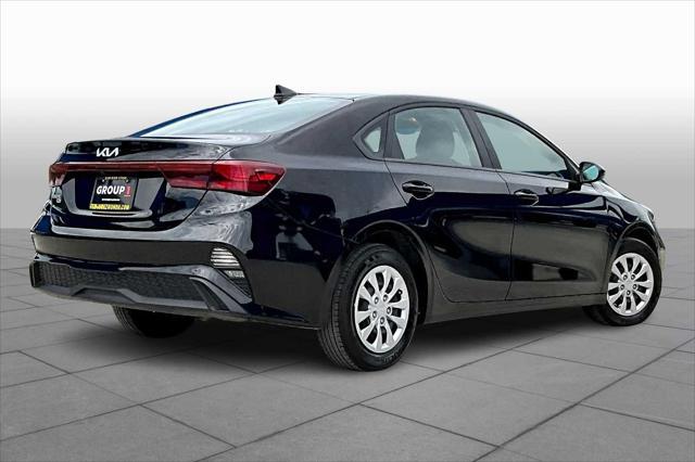 Photo of 2024 Aurora Black Kia Forte