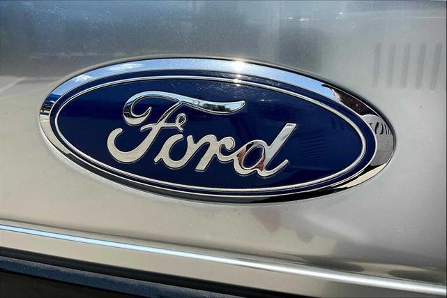 Photo of 2019 Agate Black Metallic Ford F-250
