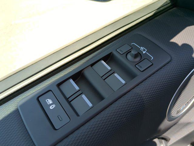 Photo of 2025 Santorini Black Land Rover Discovery