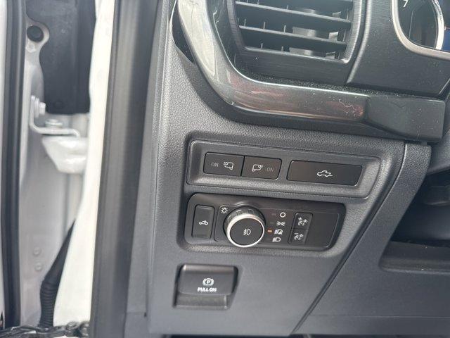 Photo of 2022 Oxford White Ford F-150