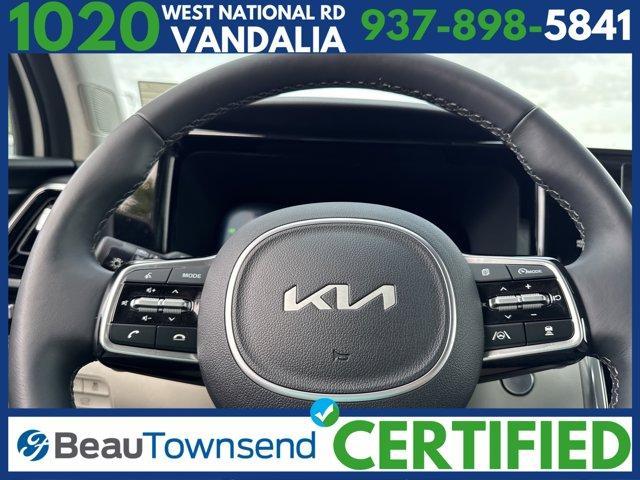 Photo of 2024 Snow White Pearl Kia Sorento Hybrid