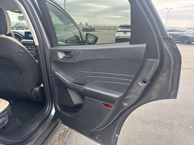 Photo of 2022 Carbonized Gray Metallic Ford Escape