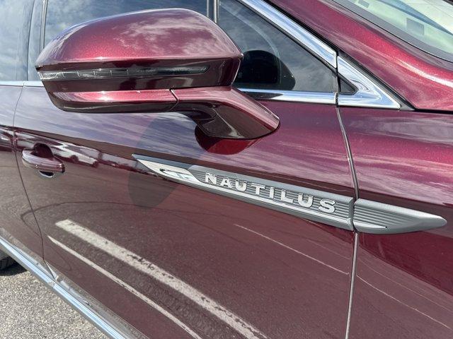 Photo of 2022 Burgundy Velvet Lincoln Nautilus