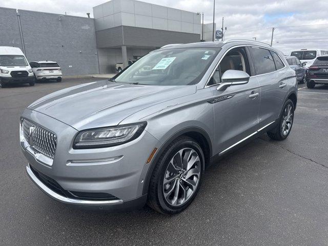 Photo of 2022 Silver Radiance Metallic Lincoln Nautilus
