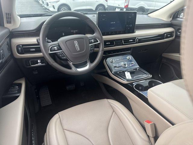 Photo of 2022 Silver Radiance Metallic Lincoln Nautilus