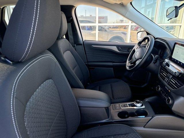 Photo of 2025 Space Silver Ford Escape