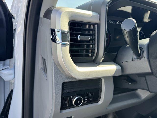 Photo of 2026 Oxford White Ford F-250