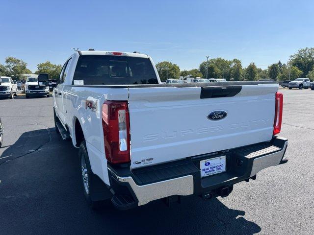 Photo of 2026 Oxford White Ford F-250