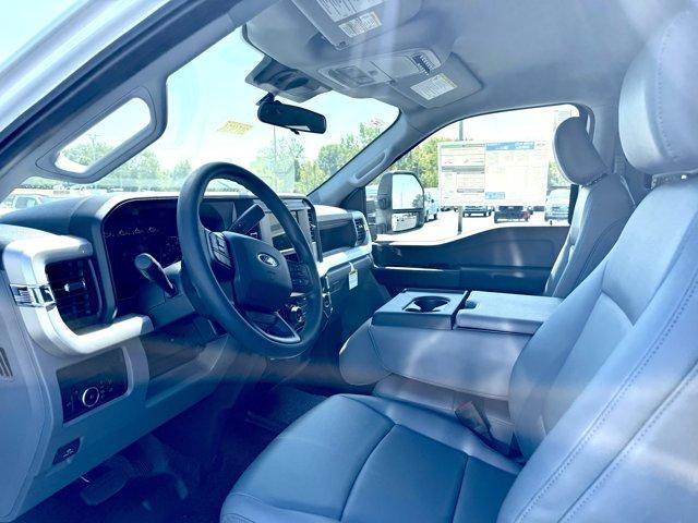 Photo of 2026 Oxford White Ford F-250
