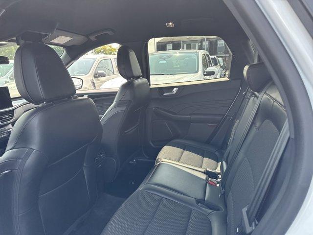 Photo of 2023 Oxford White Ford Escape