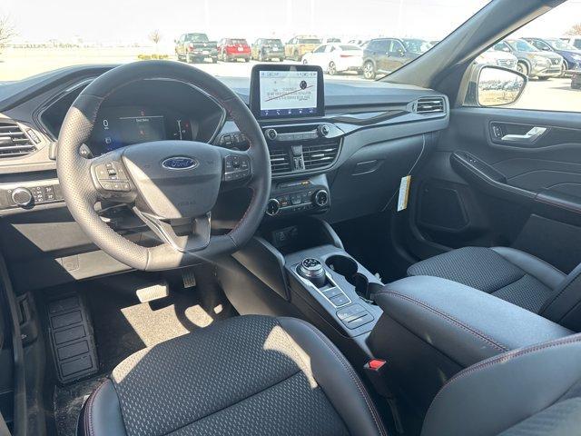 Photo of 2025 Space Silver Ford Escape