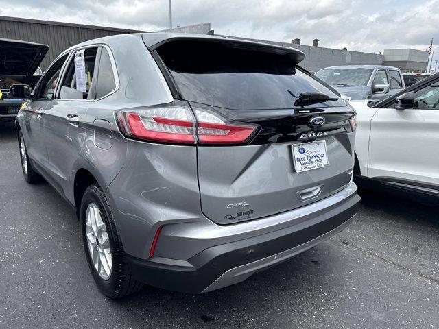 Photo of 2024 Iconic Silver Ford Edge