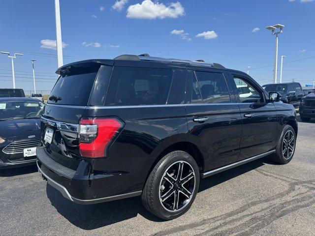 Photo of 2021 Agate Black Metallic Ford Expedition