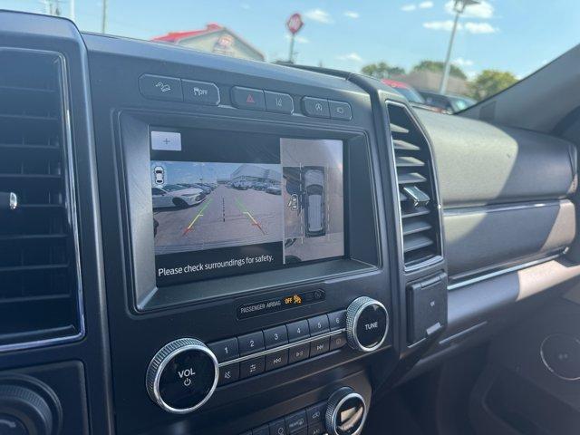 Photo of 2021 Agate Black Metallic Ford Expedition