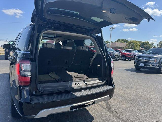 Photo of 2021 Agate Black Metallic Ford Expedition