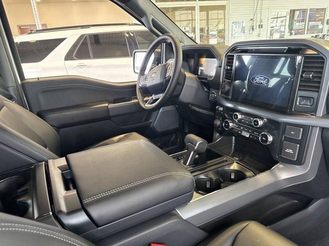 Photo of 2025 Oxford White Ford F-150