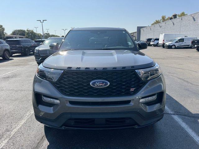 Photo of 2021 Carbonized Gray Metallic Ford Explorer