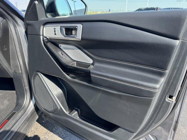 Photo of 2021 Carbonized Gray Metallic Ford Explorer