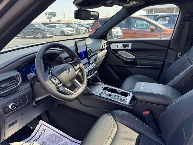 Photo of 2021 Carbonized Gray Metallic Ford Explorer