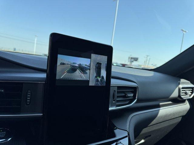 Photo of 2021 Carbonized Gray Metallic Ford Explorer