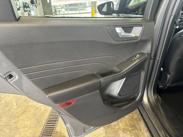 Photo of 2025 Carbonized Gray Metallic Ford Escape