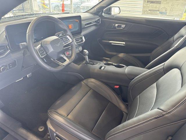 Photo of 2025 Shadow Black Ford Mustang