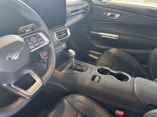 Photo of 2025 Shadow Black Ford Mustang
