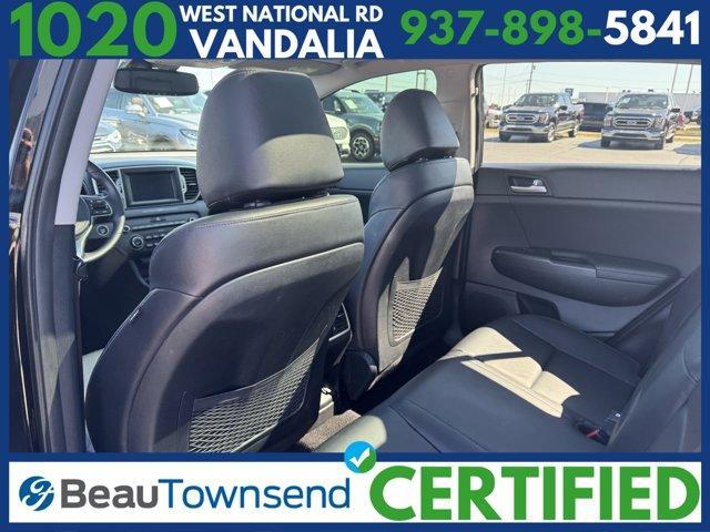 Photo of 2017 Black Cherry Kia Sportage