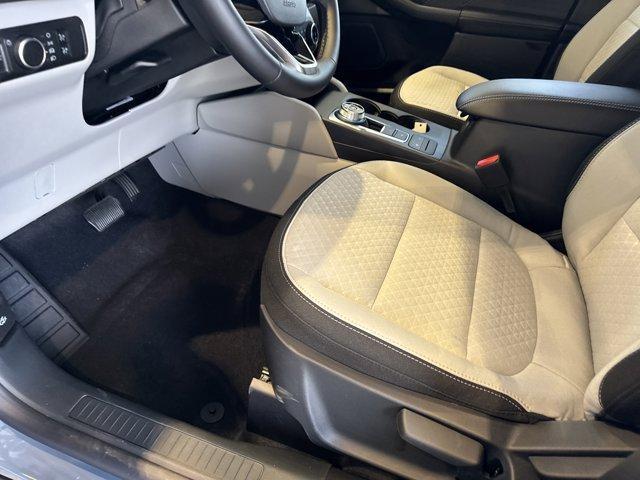 Photo of 2025 Vapor Blue Metallic Ford Escape