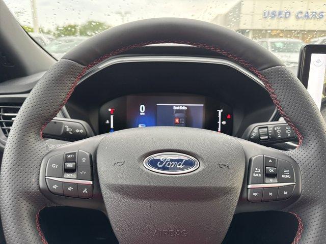 Photo of 2023 Iconic Silver Ford Escape