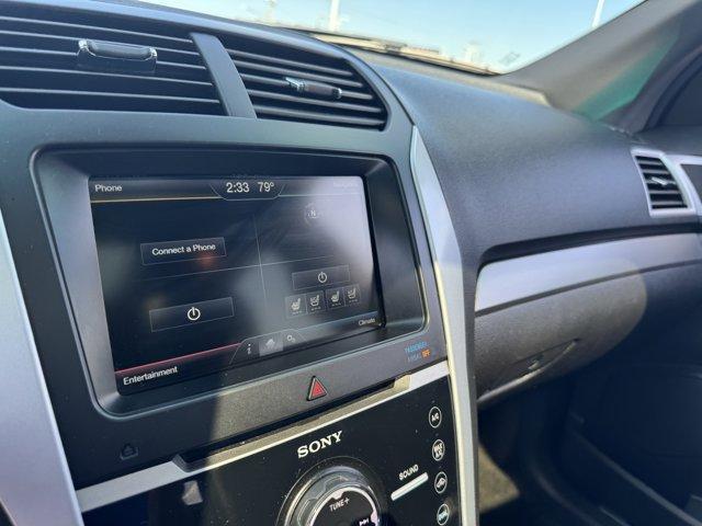 Photo of 2014 Ingot Silver Metallic Ford Explorer