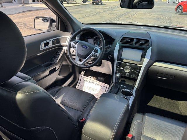 Photo of 2014 Ingot Silver Metallic Ford Explorer
