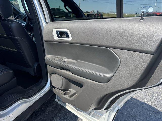 Photo of 2014 Ingot Silver Metallic Ford Explorer