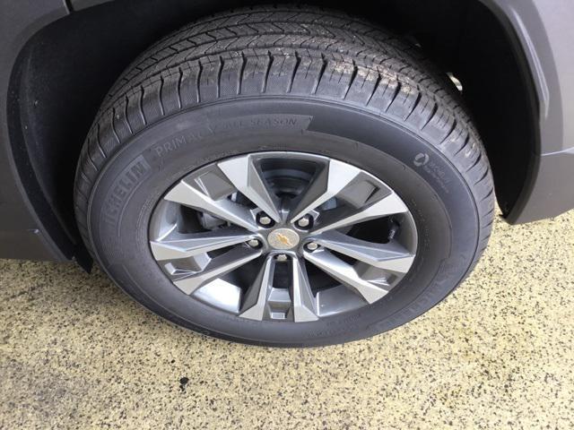 Photo of 2026 Lakeshore Blue Metallic Chevrolet Equinox