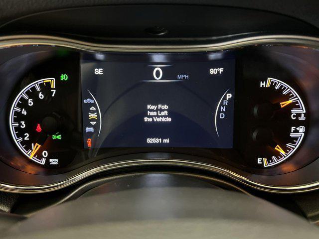 Photo of 2019 Walnut Brown Metallic Clearcoat Jeep Grand Cherokee