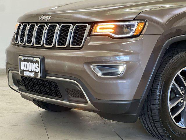 Photo of 2019 Walnut Brown Metallic Clearcoat Jeep Grand Cherokee