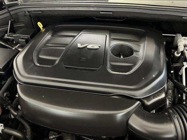 Photo of 2019 Walnut Brown Metallic Clearcoat Jeep Grand Cherokee