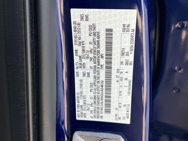 Photo of 2016 Deep Impact Blue Ford Escape