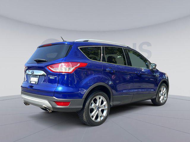 Photo of 2016 Deep Impact Blue Ford Escape