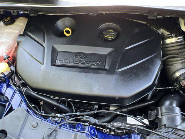 Photo of 2016 Deep Impact Blue Ford Escape