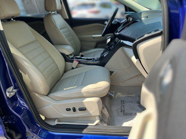 Photo of 2016 Deep Impact Blue Ford Escape