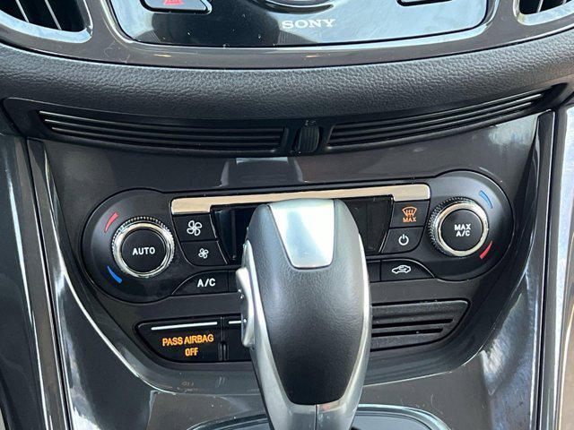 Photo of 2016 Deep Impact Blue Ford Escape